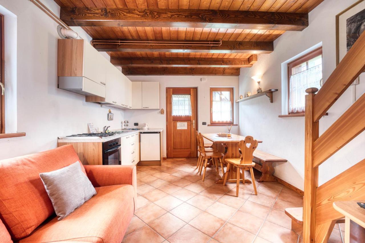 Incanto Walser Apartments Ronco Macugnaga Buitenkant foto